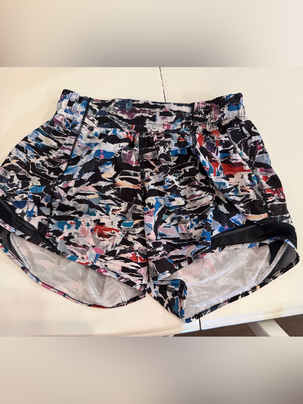 lululemon athletica Multicolor Abstract Print Athletic Shorts